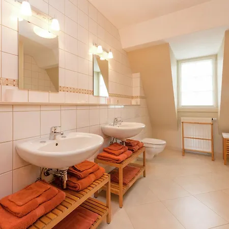 Le Hameau Du Chateau Elegance And Serenity 別荘