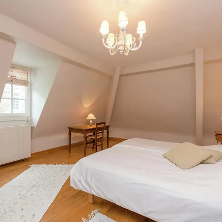 Le Hameau Du Chateau Elegance And Serenity Дом отдыха Libin