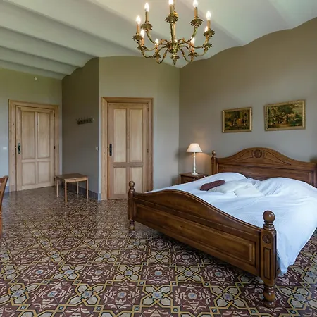 Le Hameau Du Chateau Elegance And Serenity *