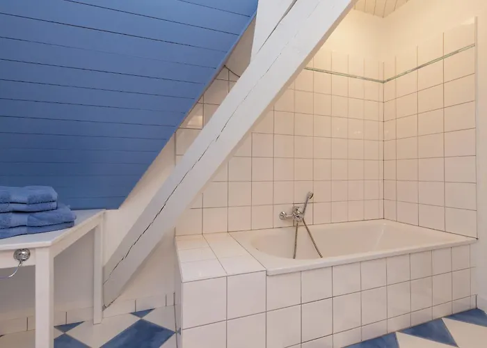 Tatil Evi Le Hameau Du Chateau Elegance And Serenity Libin