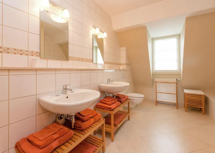 Le Hameau Du Chateau Elegance And Serenity Tatil Evi